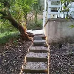 Treeside Woodhouse Chalet *
