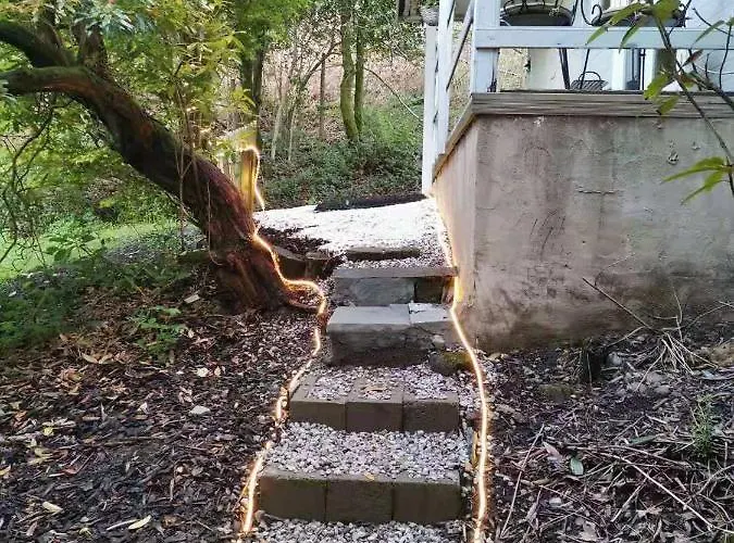 Treeside Woodhouse Chalé *