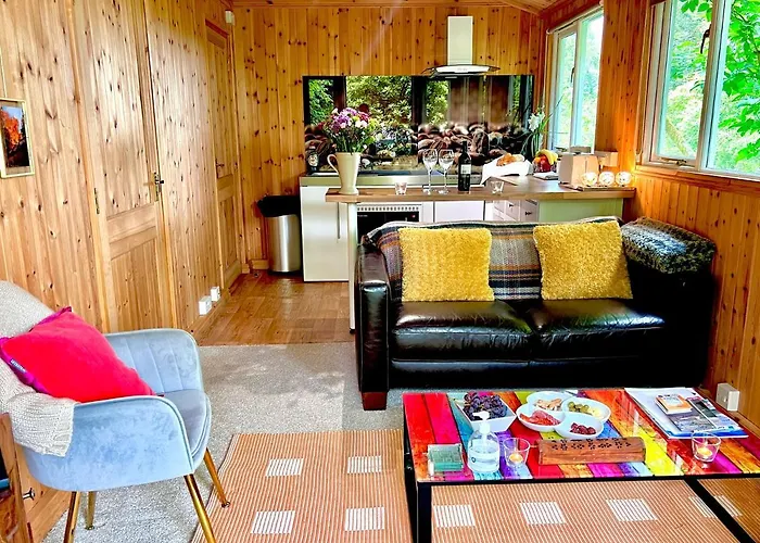 Treeside Woodhouse Dağ evi *