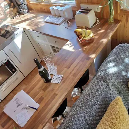 בקתה Treeside Woodhouse