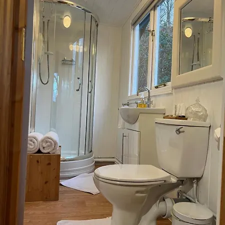בקתה Treeside Woodhouse