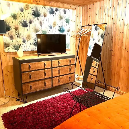 בקתה Treeside Woodhouse